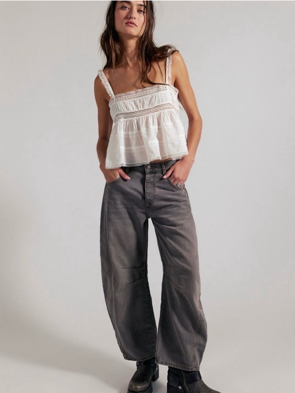 We The Free Good Luck Mid-Rise Barrel Jeans in Grey SZ 26 2